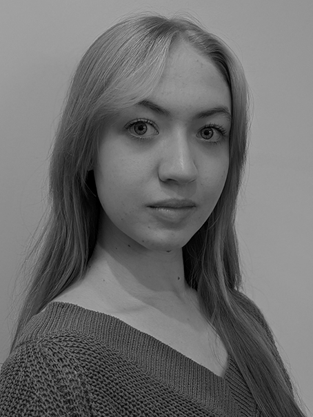 petra_karina_hirvi_portret